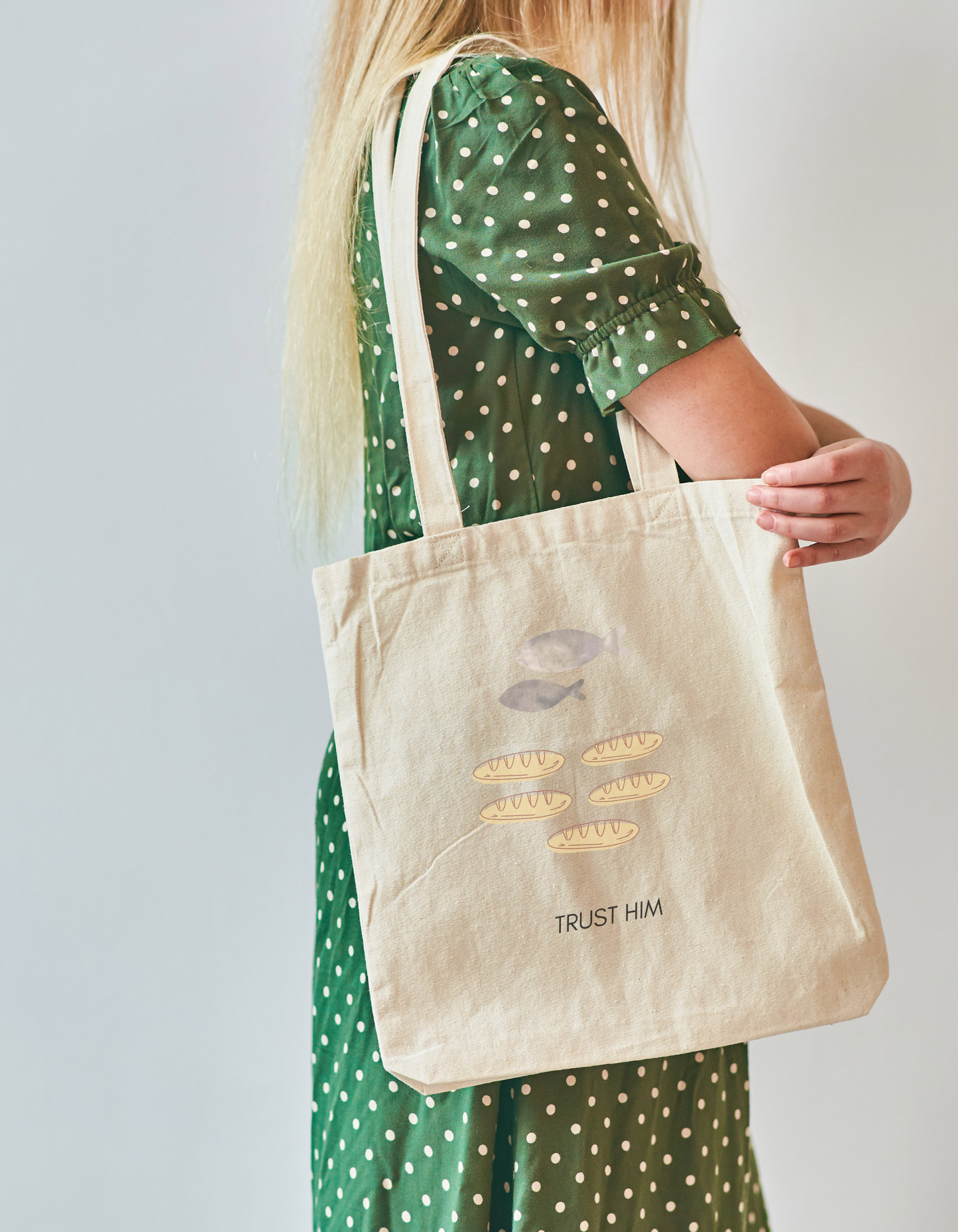 Inspirational Tote Bag – Trust in Jesus Miracle of the 5000 Design